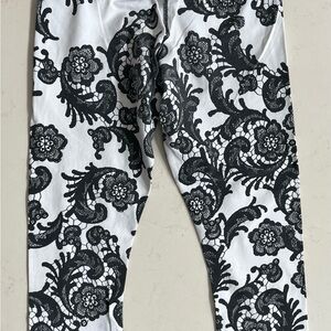 lululemon athletica Black and White Floral Leggings -S